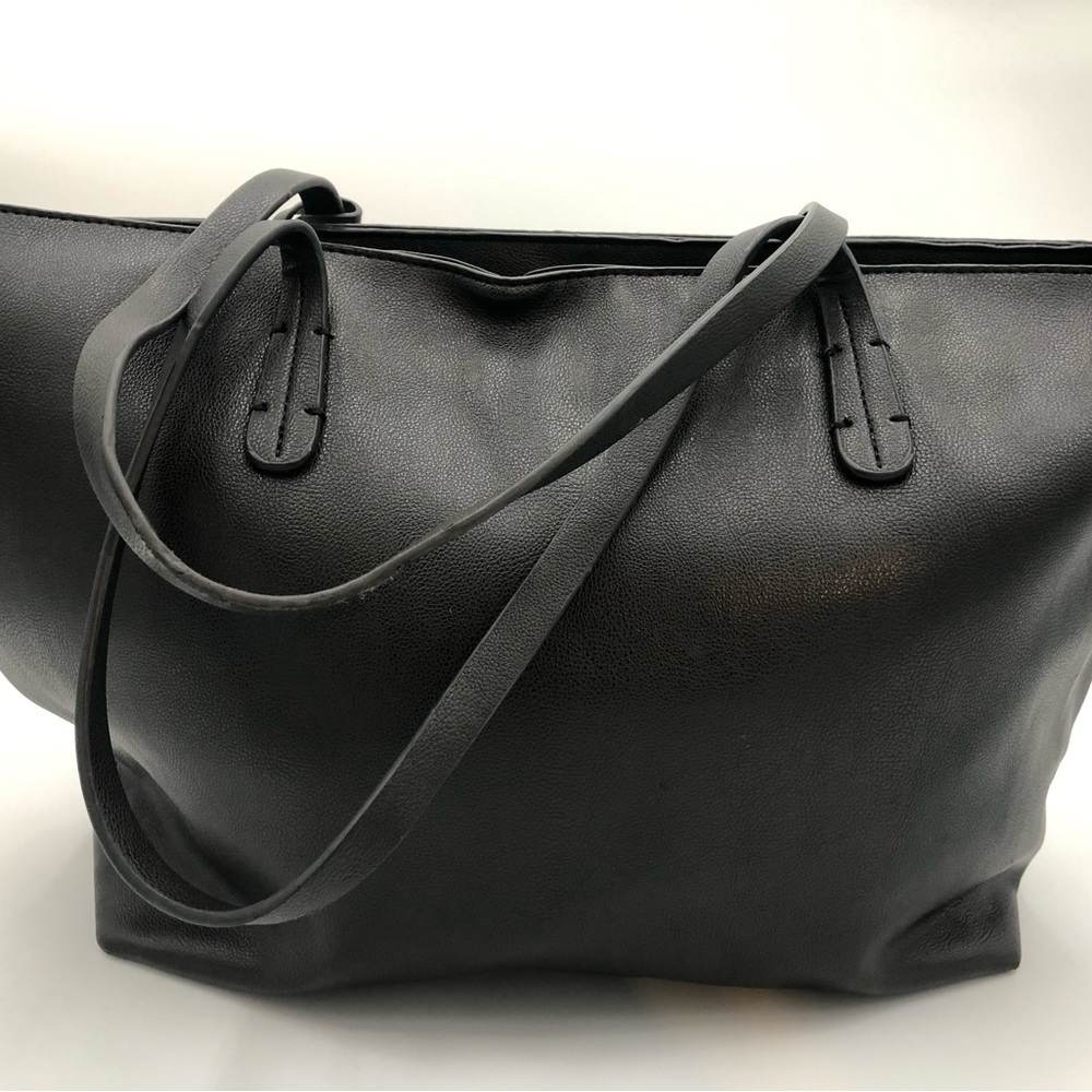 BCBG PARIS Black Shoulder Bag - Picture 4 of 9